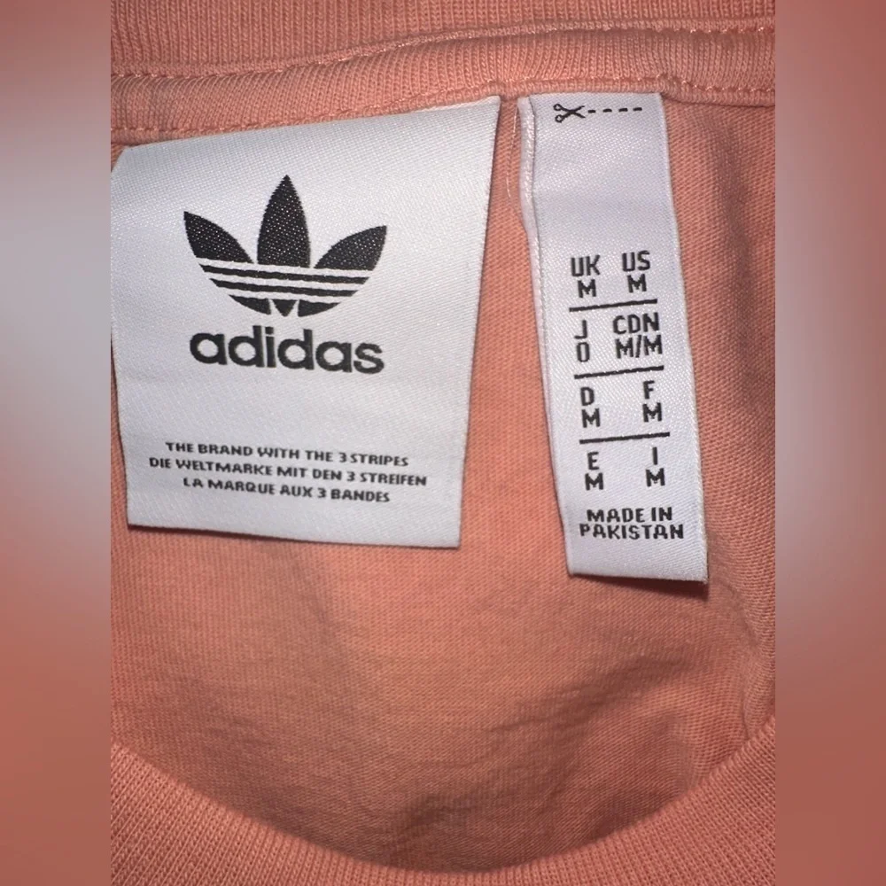 Adidas Originals Essentials Trefoil Tee - Size M